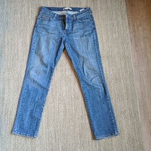 Levi's Mid Rise Skinny Jeans